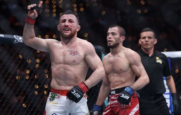 Pembuktian kalau Tangan Tak Patah, Umar Nurmagomedov Mau Ngadu Lagi Lawan Merab Dvalishvili
